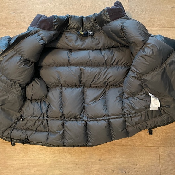 SOLD Mountain Hardware Down Puffer - Picture 4 of 12
